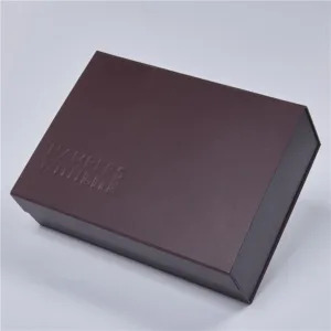 Custom Debossed Logo Luxury Cardboard Paper Packaging Large Magnetic Foldable Clothing Gift Box